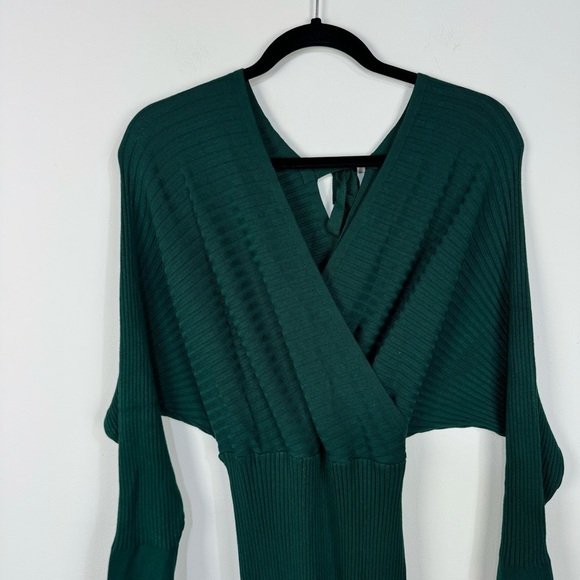 Pink Lily Forrest Green Knit V Neck Bodycon Open Back Slit Sweater Dress Midi - Picture 3 of 6